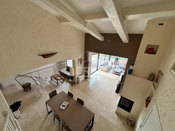 Maison Roquebrune Sur Argens 7 pièce(s) 225 m2