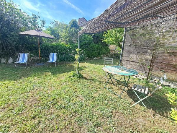Maison T2, cave et jardin 165 000 €