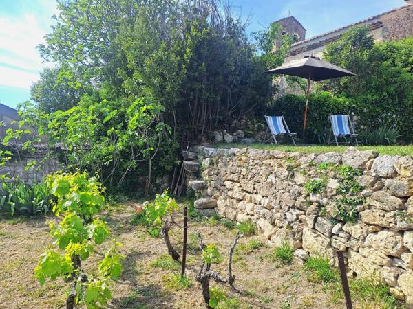 Maison T2, cave et jardin 165 000 €