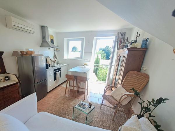 Maison T2, cave et jardin 165 000 €