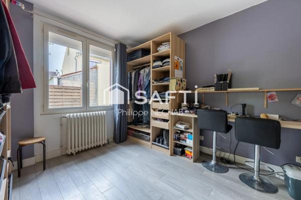Mantes -la-Ville : Maison 73m2 avec 3/4 chambres - sous-sol – garage – atelier fermé et jardin