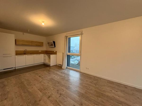 A LOUER : T2 à MARCQ EN BAROEUL • • 775 € CC • Réf. G326-23