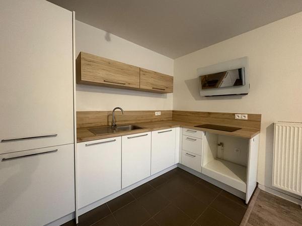 A LOUER : T2 à MARCQ EN BAROEUL • • 775 € CC • Réf. G326-23