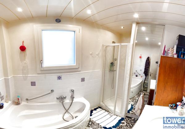 Appartement T4 de 91 M² à vendre avec balcon, cave et garage motorisé + parking extérieur privé non nominatif