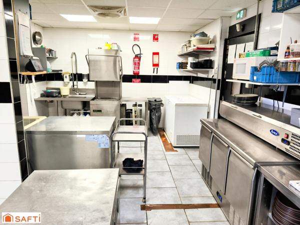 Fonds de commerce de restaurant, brasserie avec sa belle terrasse ensoleillée