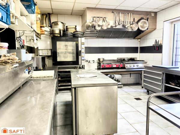 Fonds de commerce de restaurant, brasserie avec sa belle terrasse ensoleillée