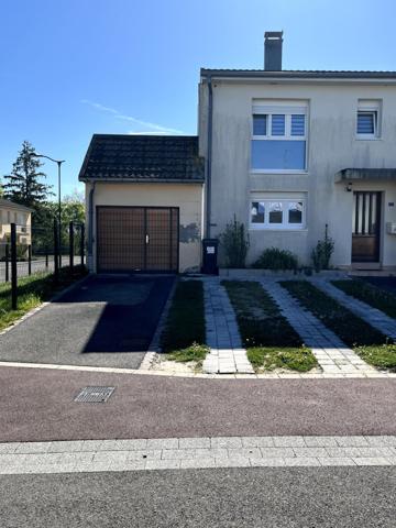 Maison coup de coeur rénovéé avec terrasse - Fessenheim
