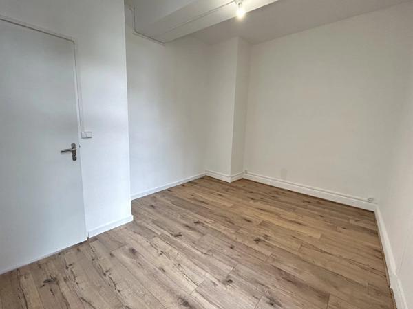 Location Appartement 4 pièces 100 m2 à Saint-Quentin