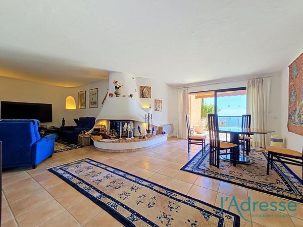 RARE ! Magnifique appartement-villa , VUE MER PANORAMIQUE THEOULE !