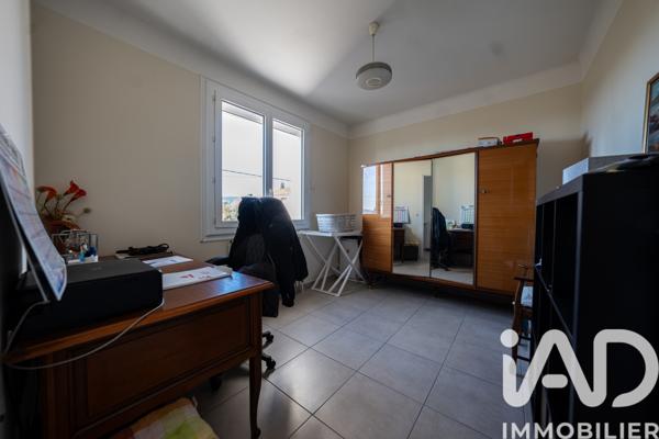 Maison à vendre 6 pièces 140 m² Saint-Étienne-de-Fontbellon