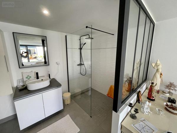 Maison à vendre à Saint-Paul à la Réunion (97434), ref : 97409-258