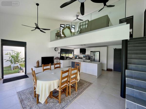 Maison à vendre à Saint-Paul à la Réunion (97434), ref : 97409-258