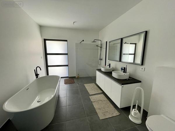 Maison à vendre à Saint-Paul à la Réunion (97434), ref : 97409-258