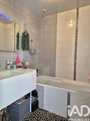 Maison à vendre 4 pièces 76,5 m² Saint-Germain-lès-Corbeil
