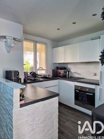 Maison à vendre 4 pièces 76,5 m² Saint-Germain-lès-Corbeil