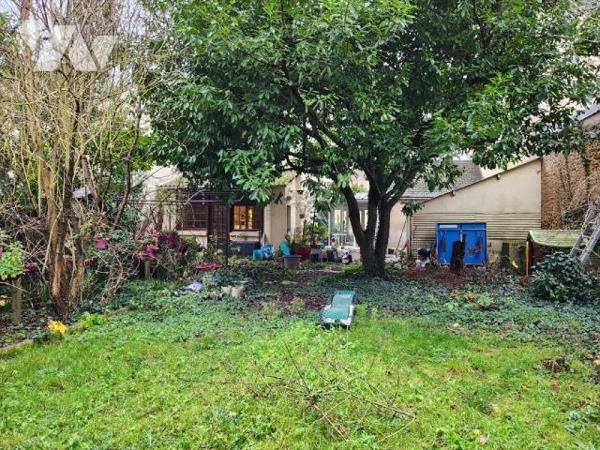 Maison à Vendre à La Flèche (72200) en Sarthe (72)

Nous vous présentons cette maison située ...