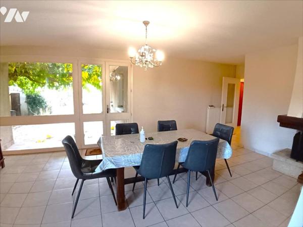 Maison de plain pied av garage, jardin et dépendances