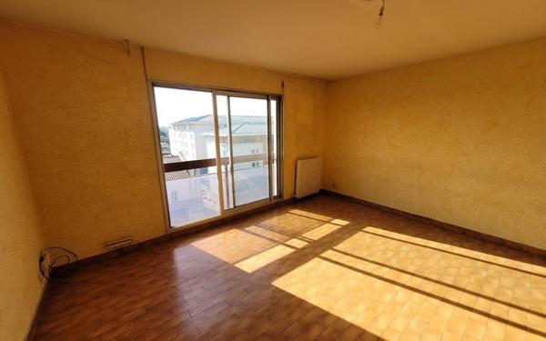 Appartement à vendre    2 pièces • 45 m2 Avignon