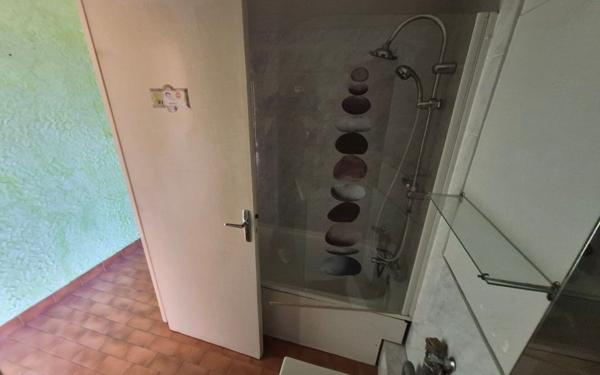 Appartement à vendre    2 pièces • 45 m2 Avignon