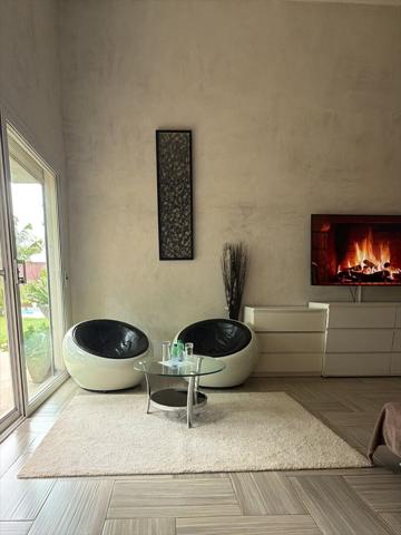 LOCATION ANNUELLE SPACIEUSE VILLA DE 4 CHAMBRES SUR UN TERRAIN DE 1000 M2 ARBORE