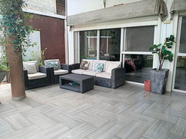 LOCATION ANNUELLE SPACIEUSE VILLA DE 4 CHAMBRES SUR UN TERRAIN DE 1000 M2 ARBORE