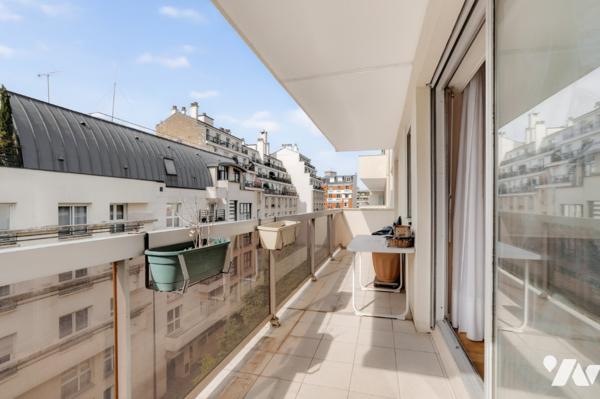 Paris 20 : appartement 3 pièces 63.42 m² + balcon
