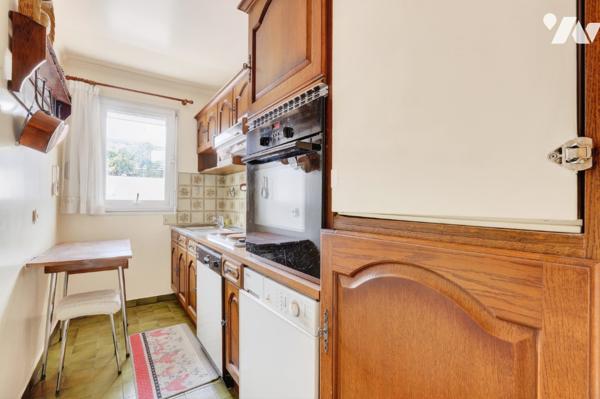 Paris 20 : appartement 3 pièces 63.42 m² + balcon