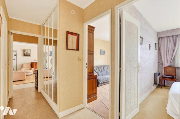Paris 20 : appartement 3 pièces 63.42 m² + balcon