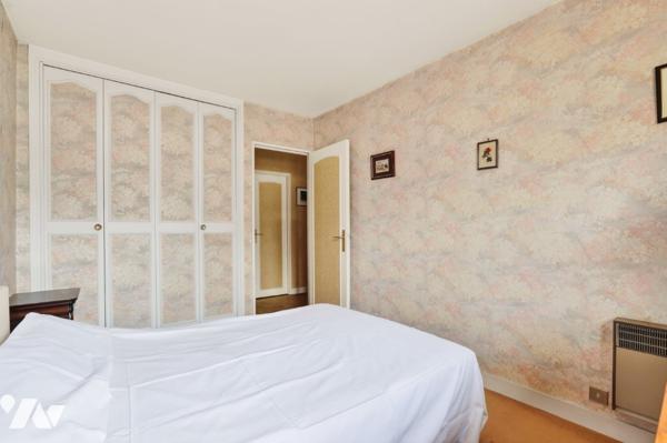 Paris 20 : appartement 3 pièces 63.42 m² + balcon