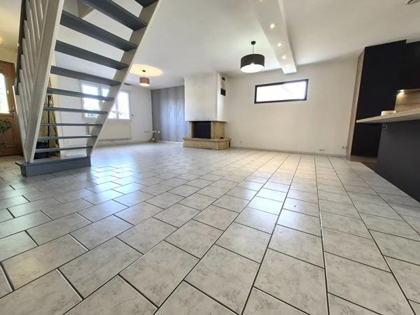 Maison à vendre 8 pièces 157m² Escaudœuvres (59161)