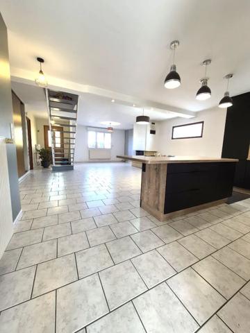 Maison à vendre 8 pièces 157m² Escaudœuvres (59161)
