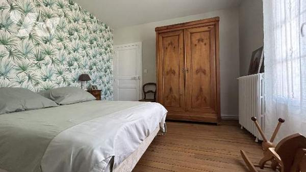 Charmante maison de ville avec terrain et garage