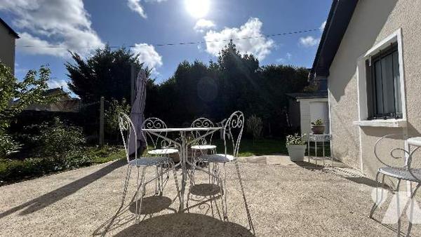 Charmante maison de ville avec terrain et garage