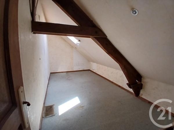 Immeuble à vendre  129 m 2   PREMILHAT  - 03