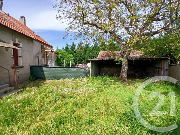 Immeuble à vendre  129 m 2   PREMILHAT  - 03