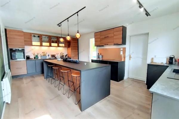 Maison 7 pièces 165m2