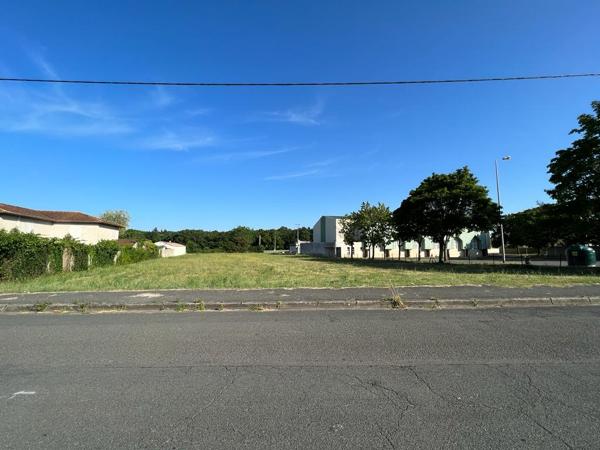 Angoulême terrain constructible 3470 m2
