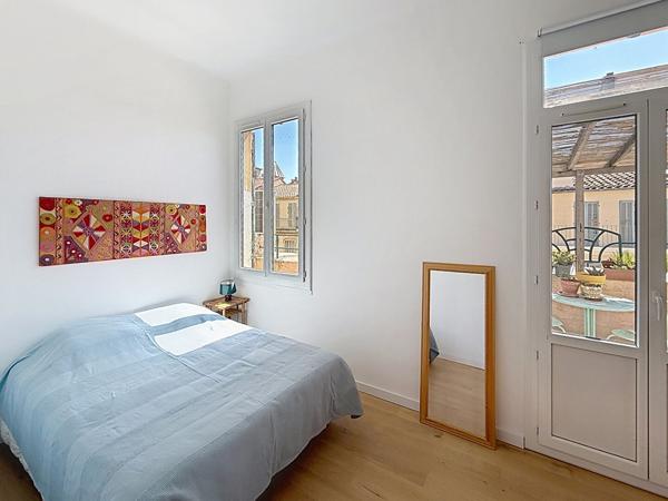 Appartement Toulon de 2 pièces de 46.80 m² avec  Terrasse de 22m² en dernier étage