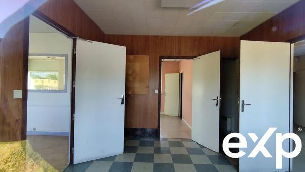 Ensemble de 4600m² de locaux professionnels