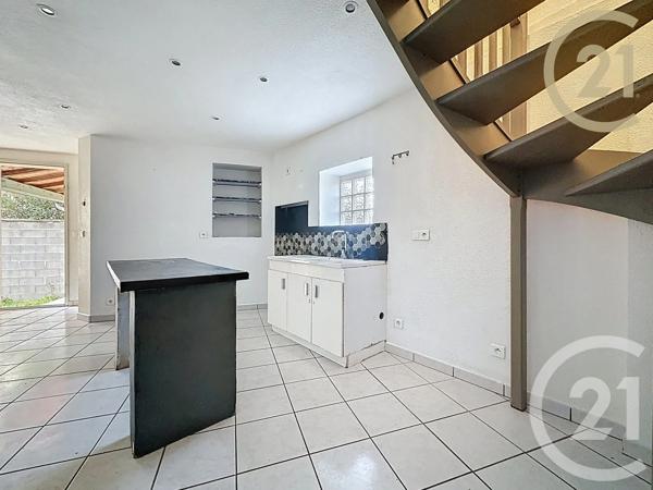 Maison à vendre  4 pièces - 78,95 m 2   MONTELIMAR  - 26