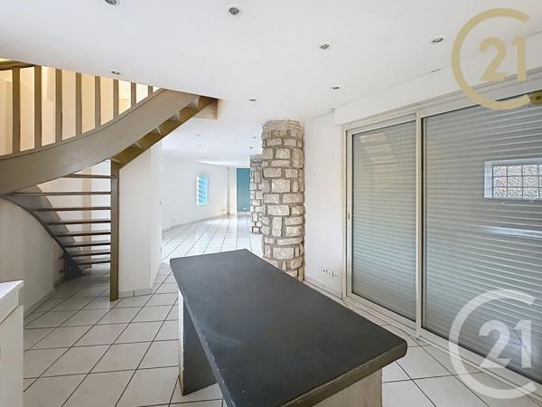 Maison à vendre  4 pièces - 78,95 m 2   MONTELIMAR  - 26