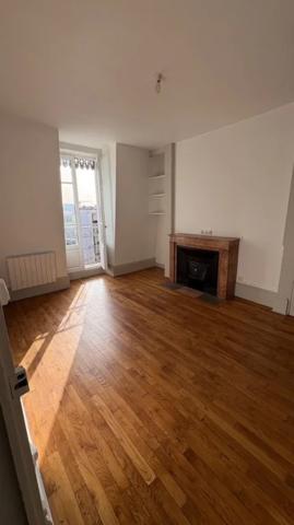 APPARTEMENT T2 A LOUER - LYON 3EME ARRONDISSEMENT Saint-Amour 35.97 m 2 780 € charges comprises par mois