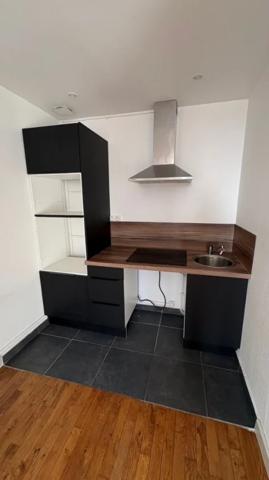 APPARTEMENT T2 A LOUER - LYON 3EME ARRONDISSEMENT Saint-Amour 35.97 m 2 780 € charges comprises par mois