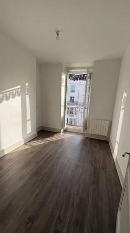 APPARTEMENT T2 A LOUER - LYON 3EME ARRONDISSEMENT Saint-Amour 35.97 m 2 780 € charges comprises par mois