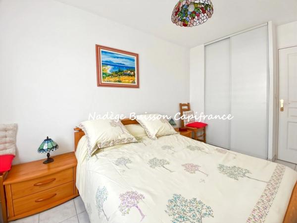 À vendre sur CABOURG Appartement 3 pièces de 54 m² avec garage et borne individuelle de recharge pour voiture électrique.