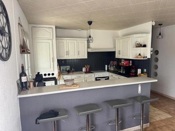 ☀️ EXCLUSIVITÉ – Charmante maison individuelle de plain-pied avec piscine et 2 garages à Peyruis ☀️