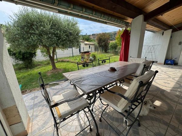 ☀️ EXCLUSIVITÉ – Charmante maison individuelle de plain-pied avec piscine et 2 garages à Peyruis ☀️