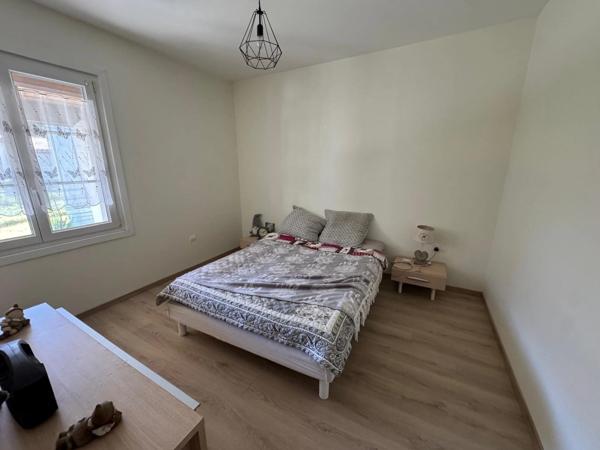 ☀️ EXCLUSIVITÉ – Charmante maison individuelle de plain-pied avec piscine et 2 garages à Peyruis ☀️