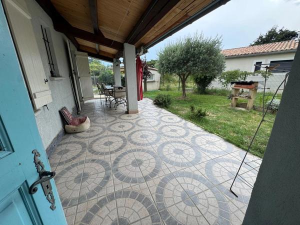 ☀️ EXCLUSIVITÉ – Charmante maison individuelle de plain-pied avec piscine et 2 garages à Peyruis ☀️