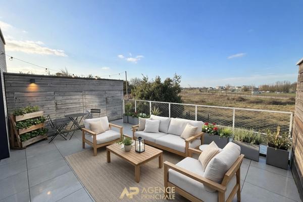 Appartement T4 / Terrasse / Parking / Cave - proche mer - La Rochelle 399 000 € **  - Référence  JH676ED5